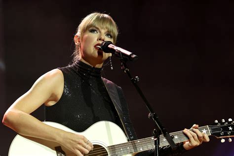Taylor concert tonight - Nov 18, 2023 ... Taylor Swift has cancelled her show just hours before taking the stage in Rio de Janeiro due to 'extreme temperatures' just a day after a ...